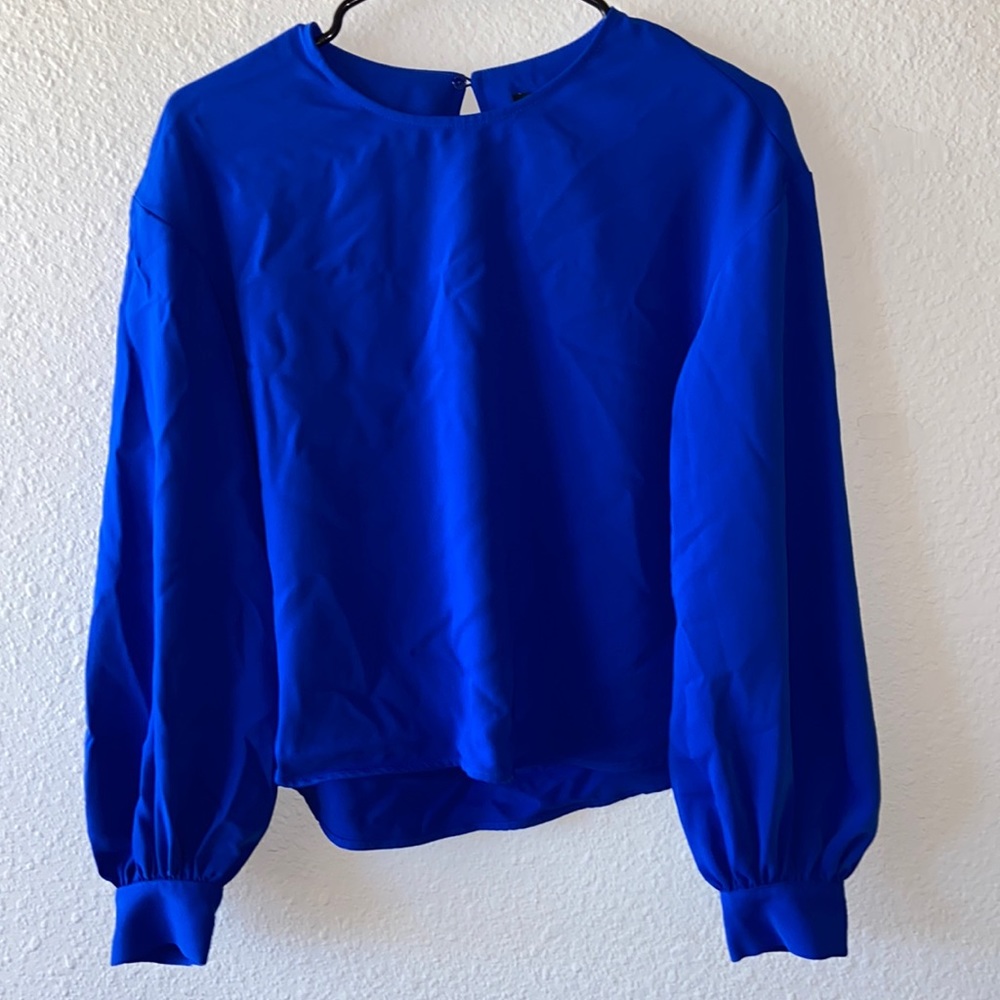 Blue Express top
